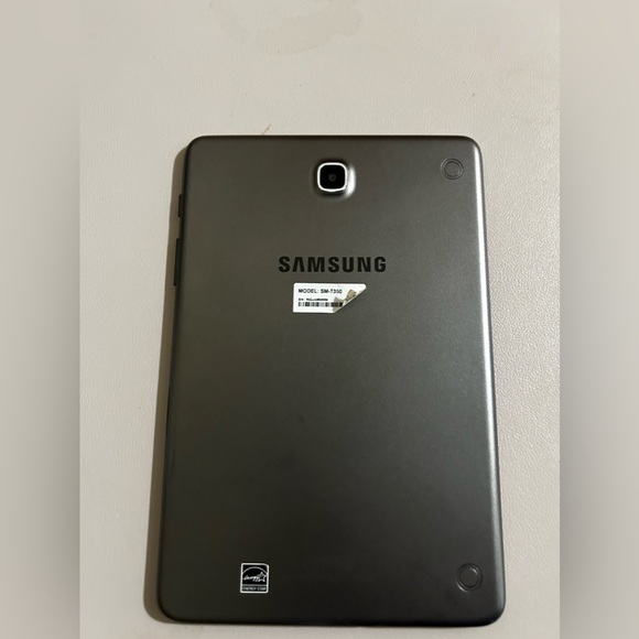 Samsung Galaxy Tab A Excellent Condition - Picture 5 of 7